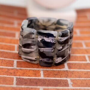 7 inch, Vintage White and Black Plastic Beads Mid Century Bracelet - W30